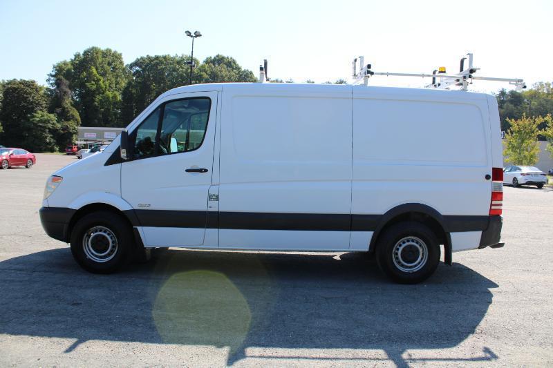 Mercedes-Benz Sprinter 2500 High Roof 144-in. WB 2012