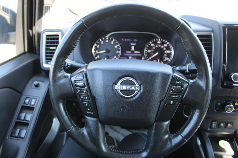 Nissan Frontier SV Crew Cab 4WD 2022