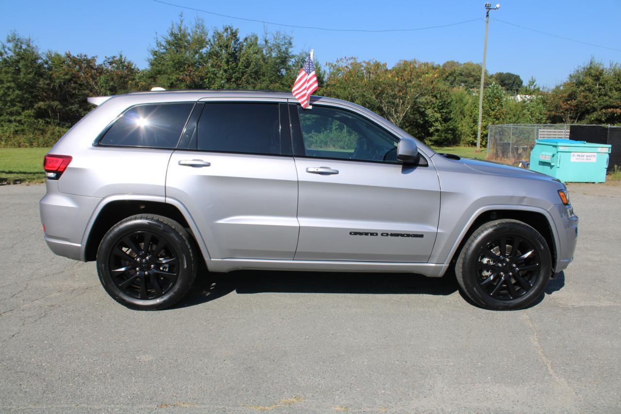 Jeep Grand Cherokee Laredo X 4x4 2021
