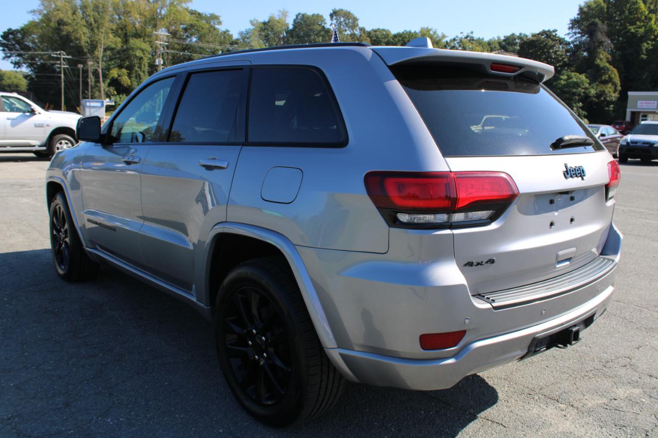 Jeep Grand Cherokee Laredo X 4x4 2021