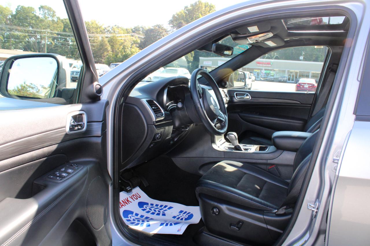 Jeep Grand Cherokee Laredo X 4x4 2021