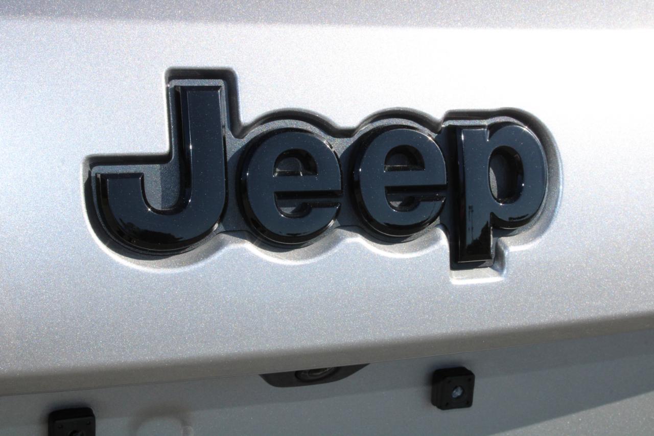 Jeep Grand Cherokee Laredo X 4x4 2021