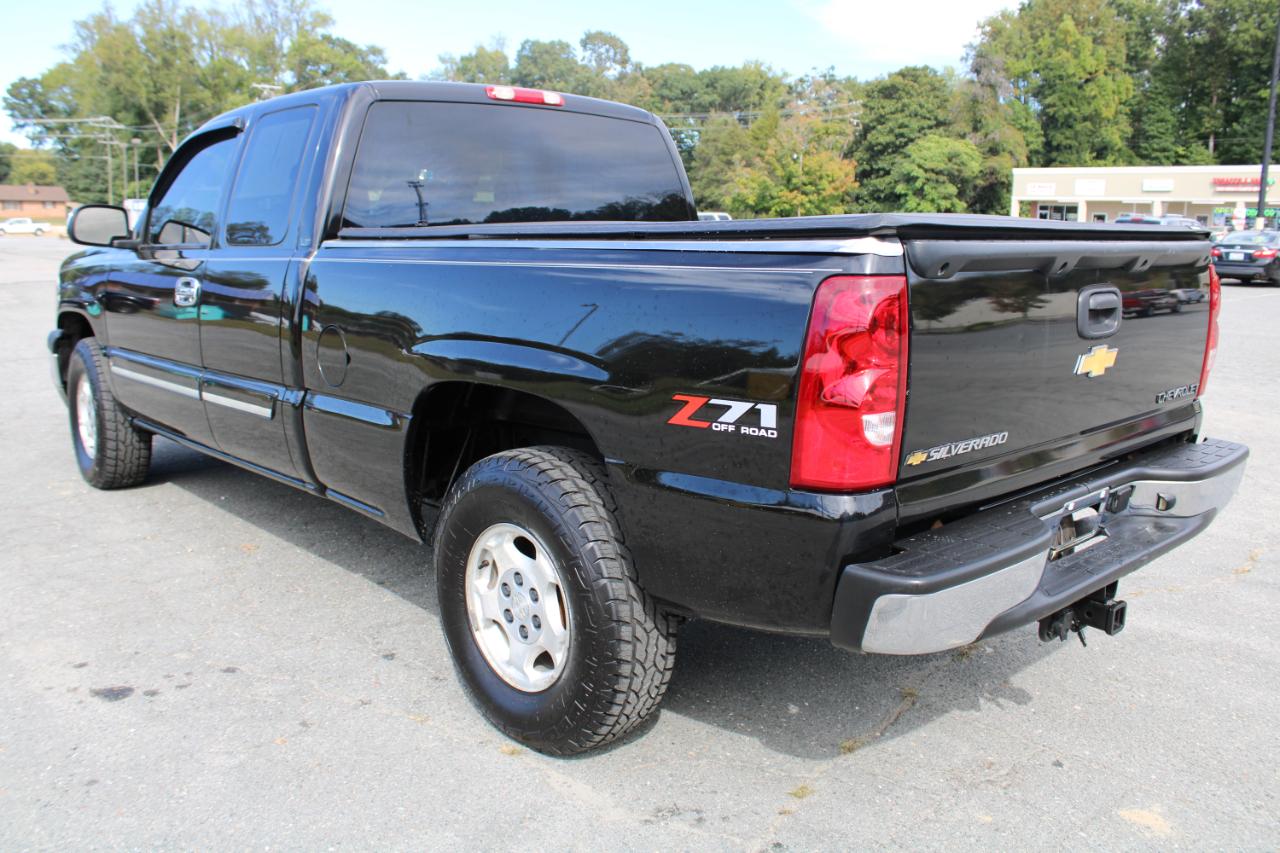 Chevrolet Silverado 1500 Ext Cab 143.5" WB 4WD LT 2003