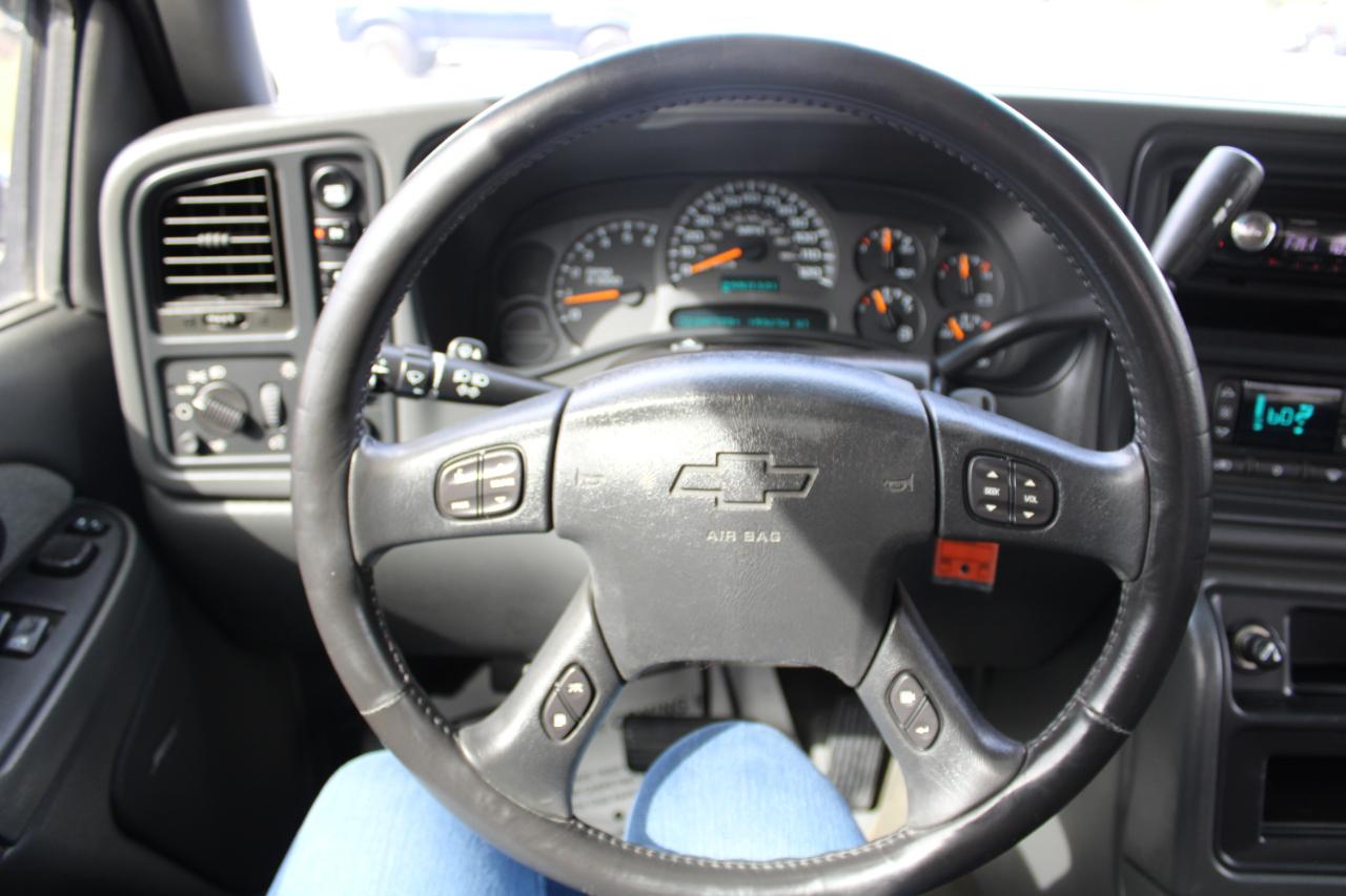 Chevrolet Silverado 1500 Ext Cab 143.5" WB 4WD LT 2003