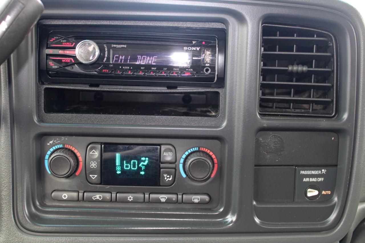 Chevrolet Silverado 1500 Ext Cab 143.5" WB 4WD LT 2003