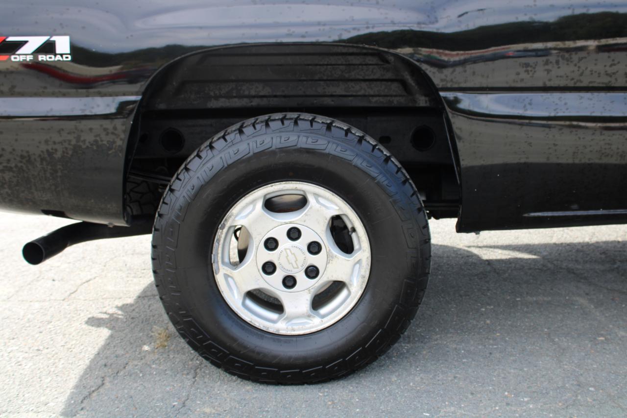 Chevrolet Silverado 1500 Ext Cab 143.5" WB 4WD LT 2003