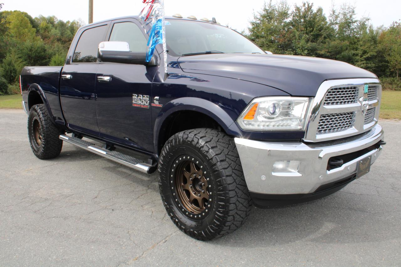 RAM 2500 Laramie Crew Cab SWB 4WD 2017