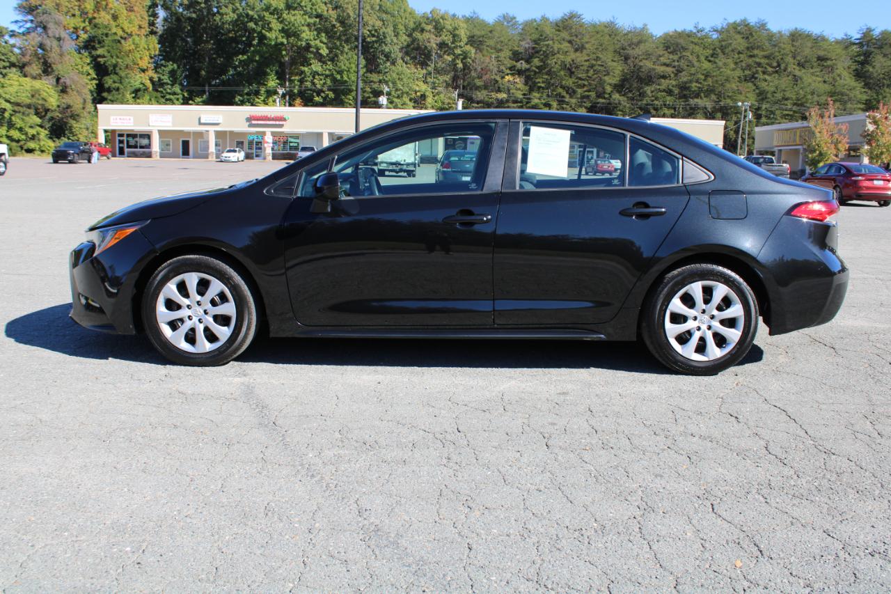 Toyota Corolla LE 2022
