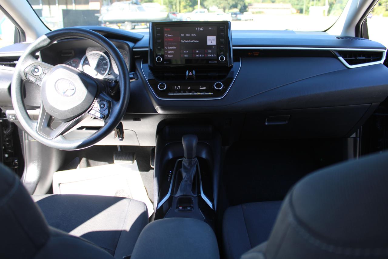Toyota Corolla LE 2022
