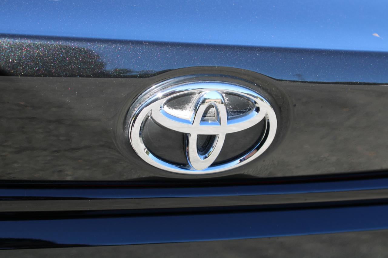 Toyota Corolla LE 2022