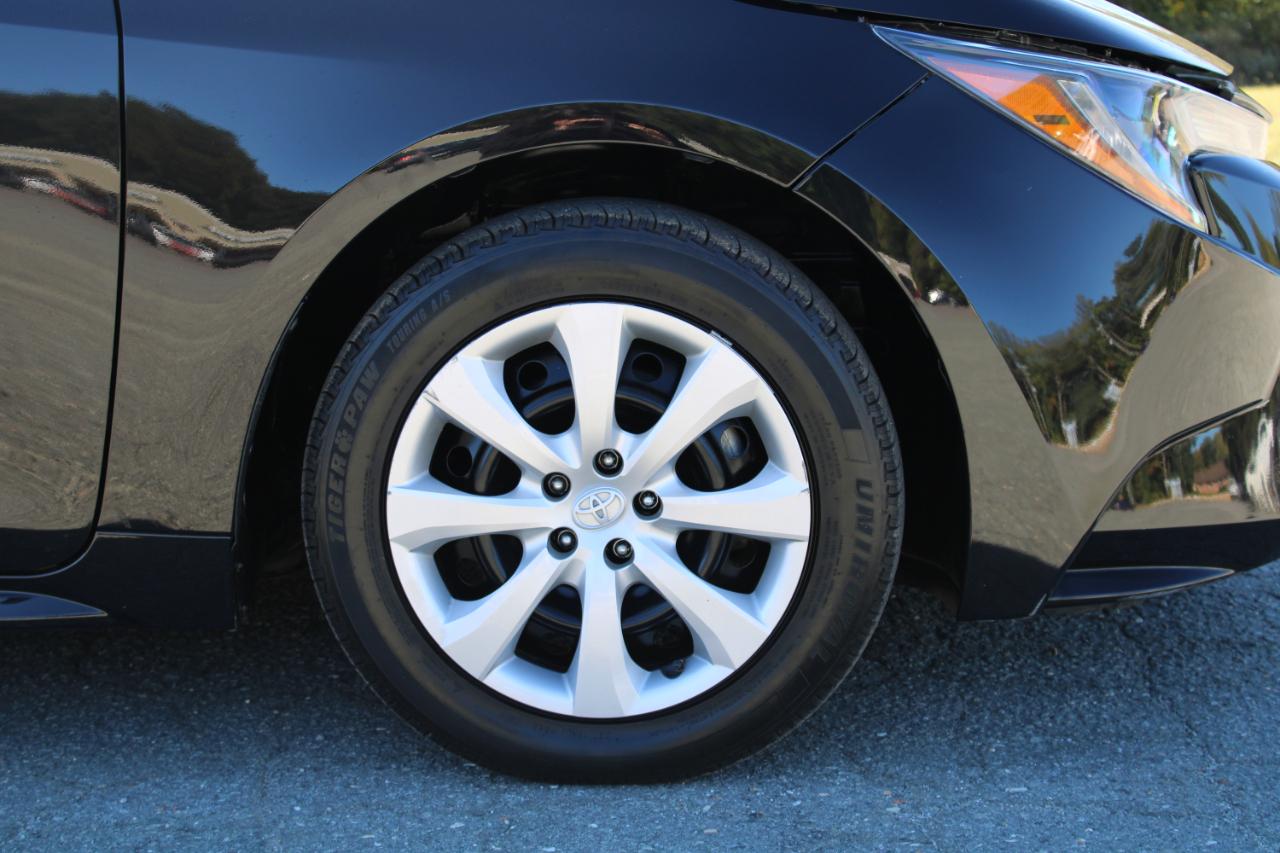 Toyota Corolla LE 2022