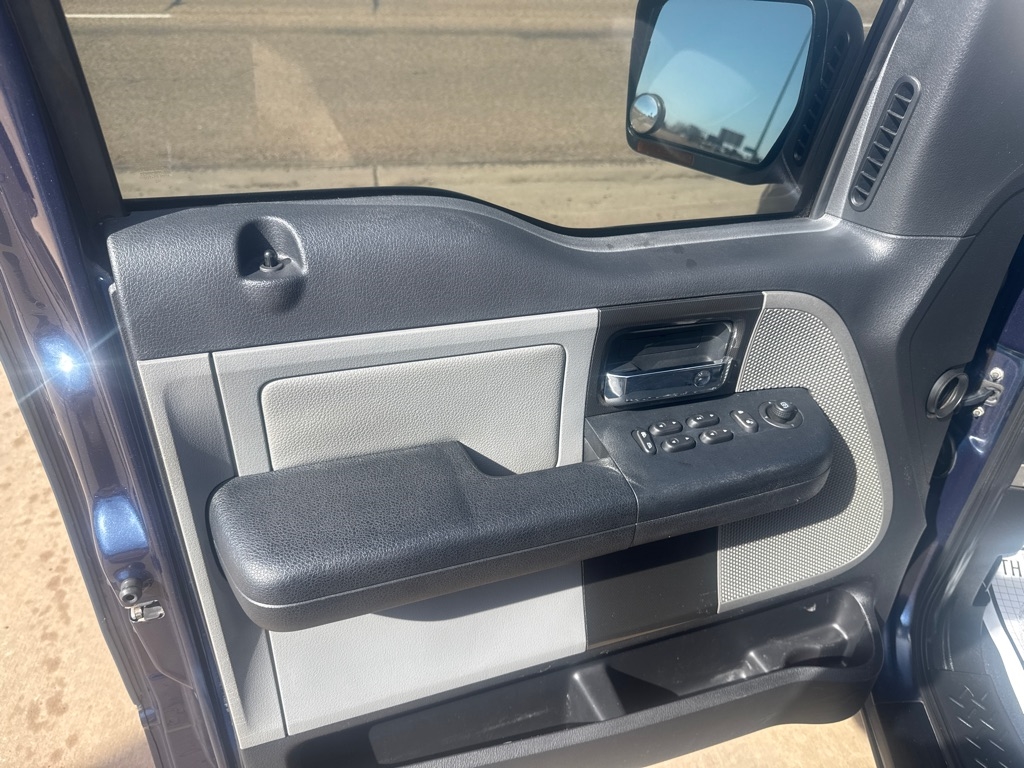 Ford F-150 XLT SuperCrew 4WD 2004