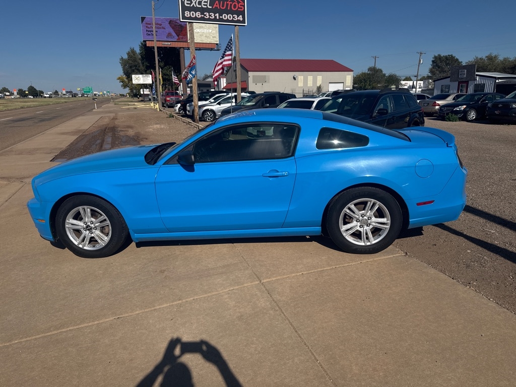 2013 Ford Mustang V6 Coupe