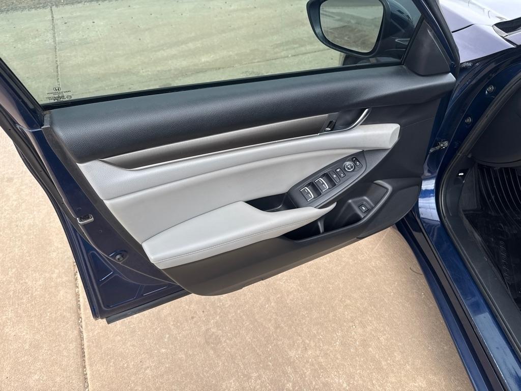 Honda Accord LX CVT 2019