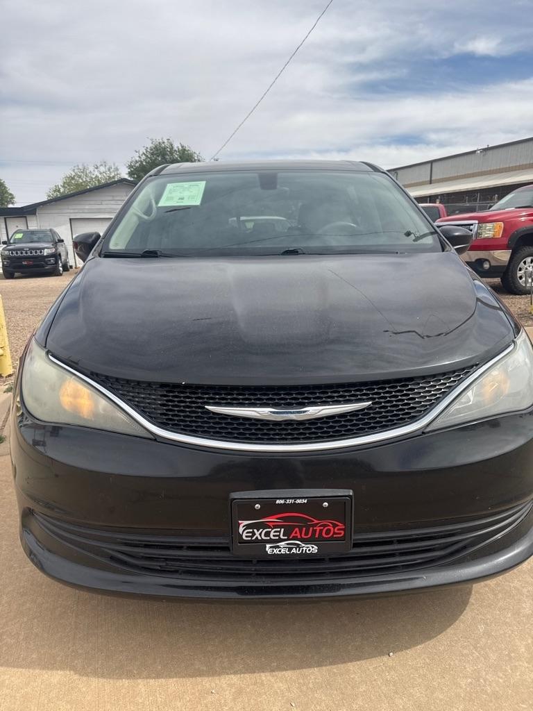 Chrysler Pacifica Touring 2017