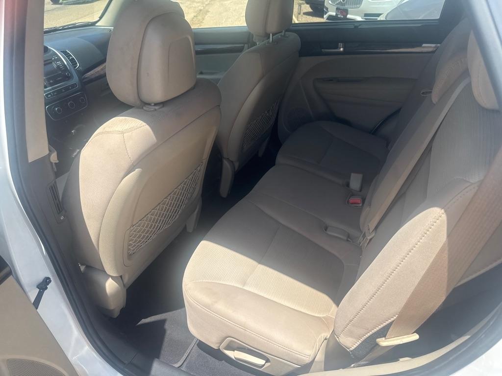 Kia Sorento LX 2WD 2014