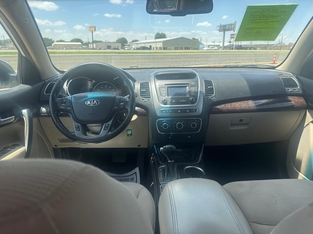 Kia Sorento LX 2WD 2014