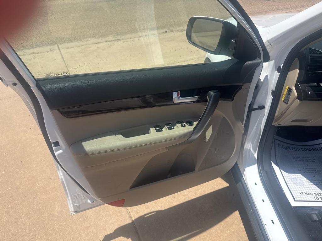 Kia Sorento LX 2WD 2014