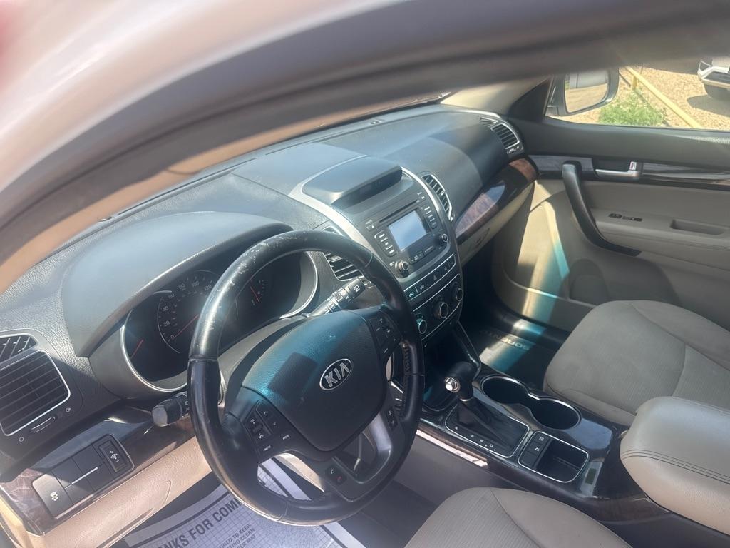 Kia Sorento LX 2WD 2014