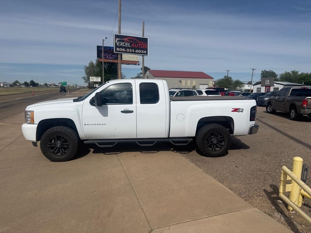 Chevrolet Silverado 1500 Work Truck Ext. Cab Std. Box 4WD 2008