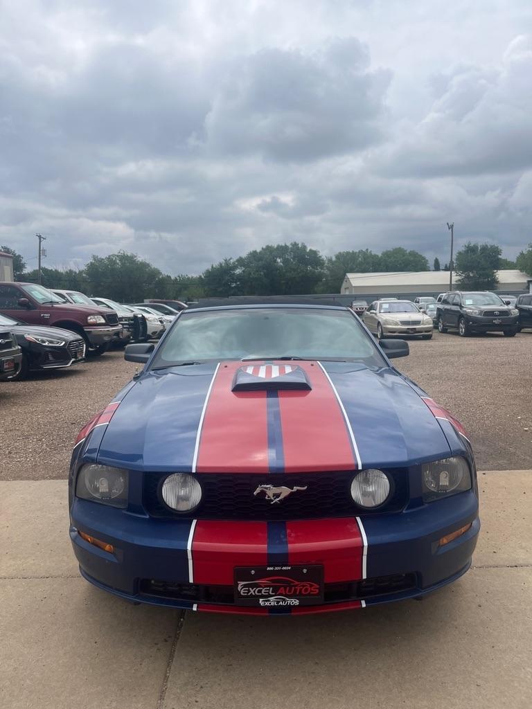 Ford Mustang GT Deluxe Convertible 2008