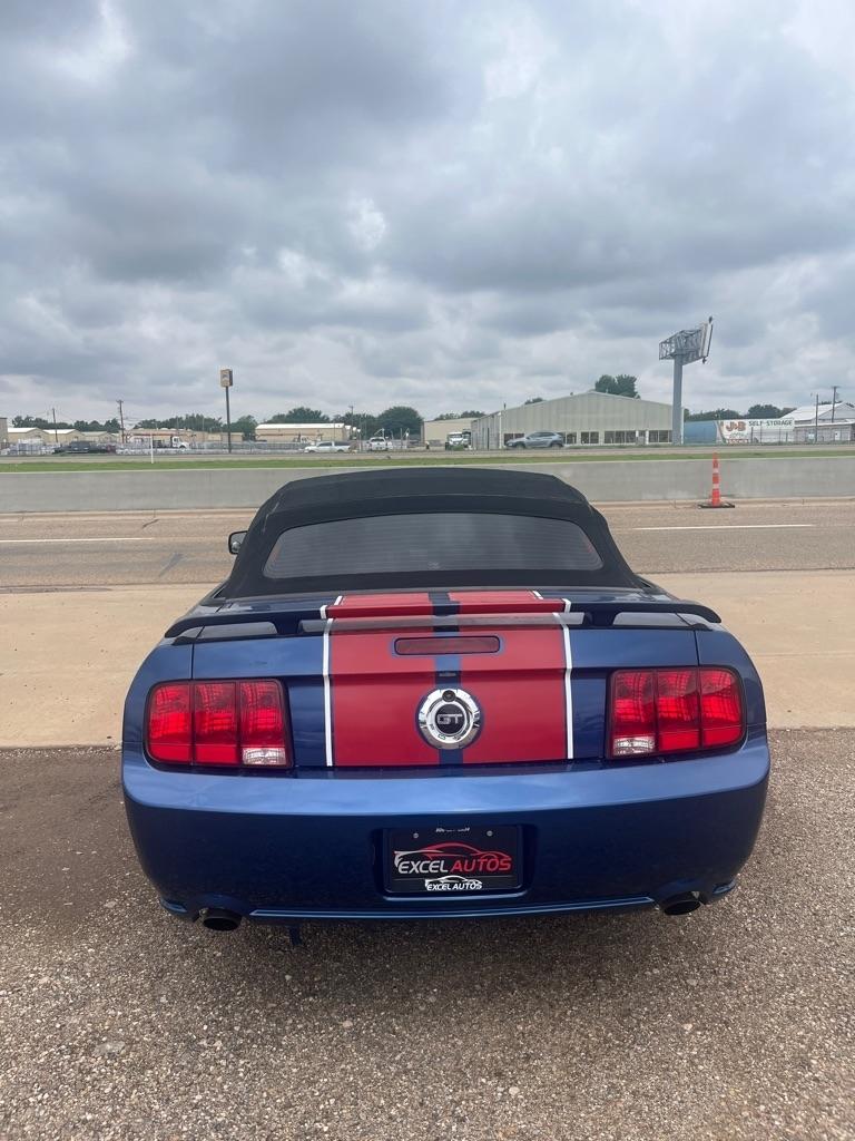 Ford Mustang GT Deluxe Convertible 2008