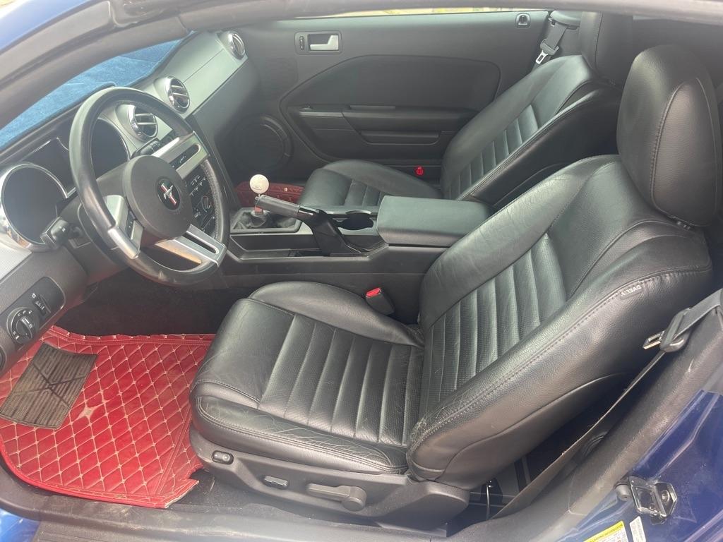 Ford Mustang GT Deluxe Convertible 2008