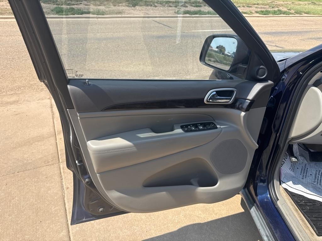 Jeep Grand Cherokee Laredo 4WD 2012