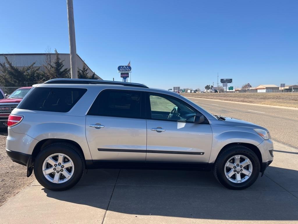 Saturn Outlook XE FWD 2008