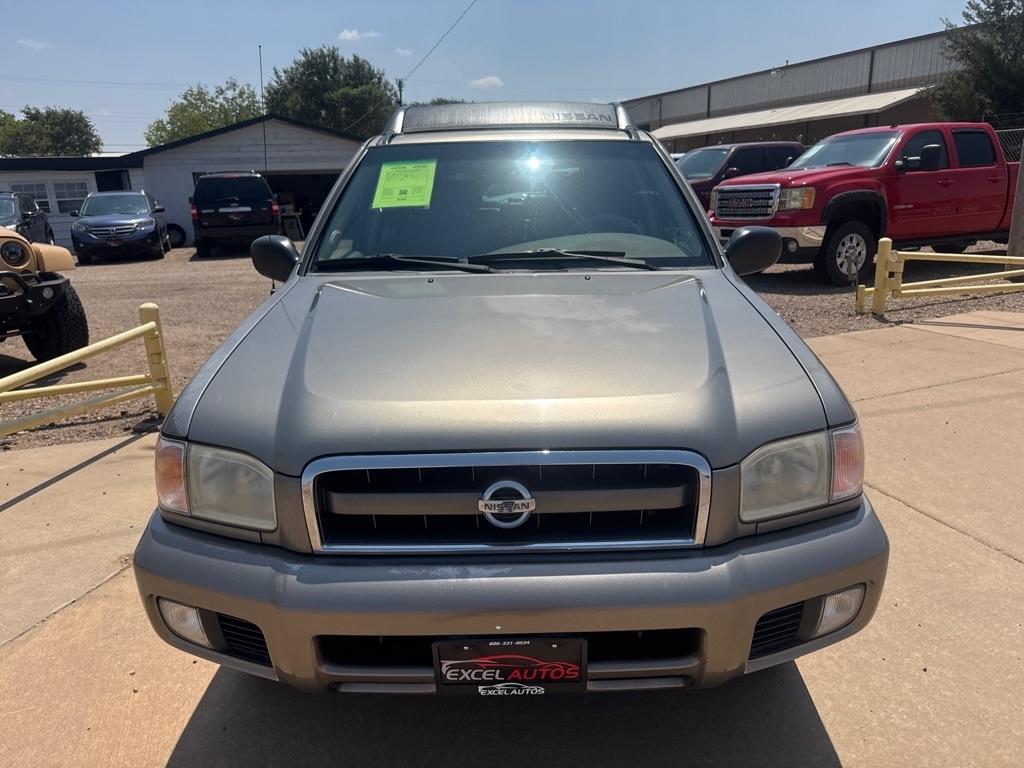 Nissan Pathfinder LE Platinum Edition 4WD 2004