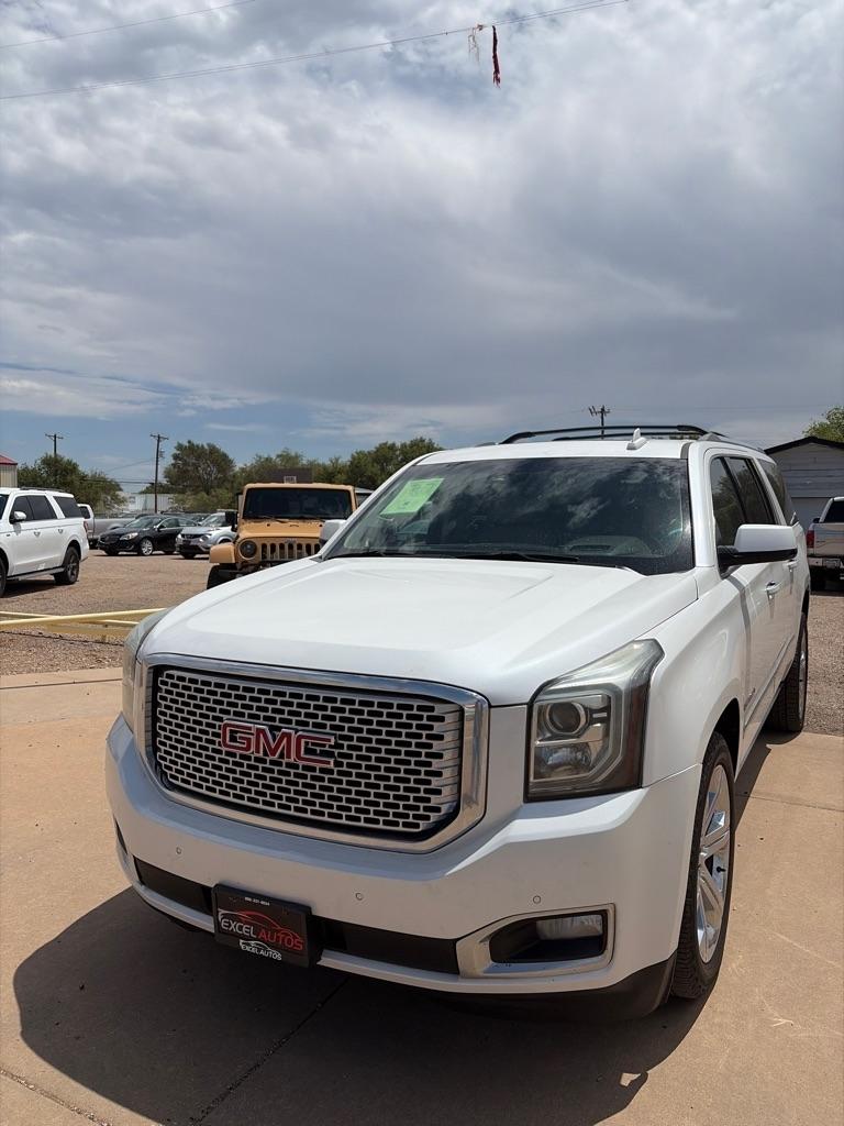 GMC Yukon XL Denali 4WD 2017
