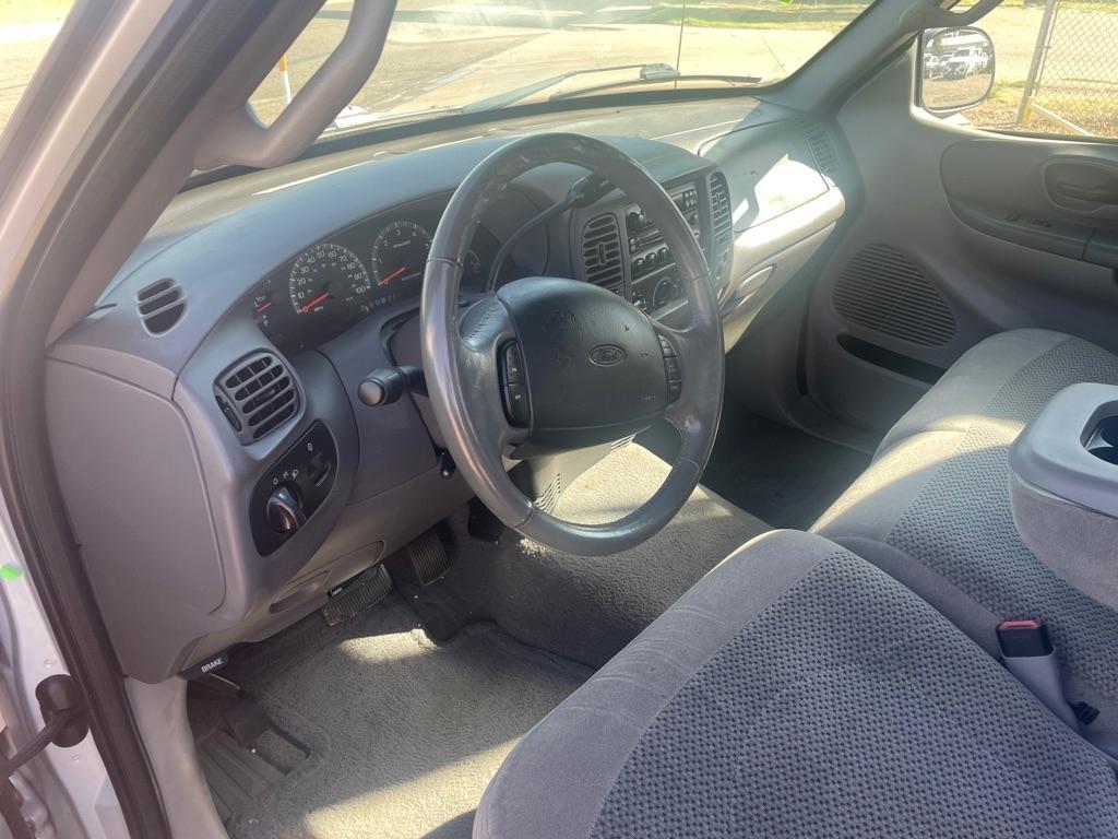 Ford F-150 Lariat SuperCab Short Bed 2WD 2001