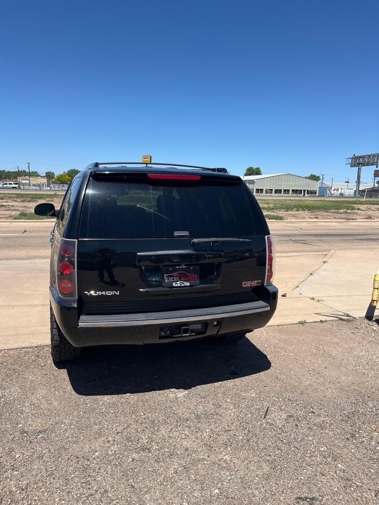 GMC Yukon Denali AWD 2007