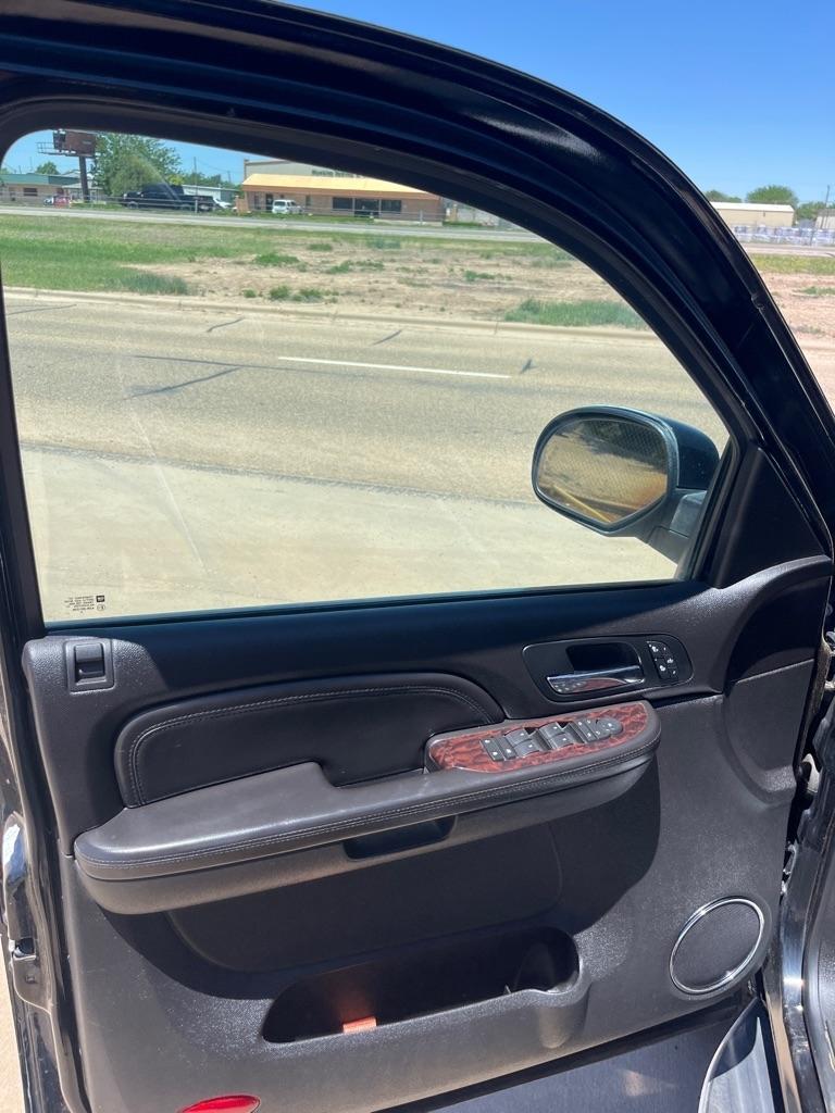 GMC Yukon Denali AWD 2007