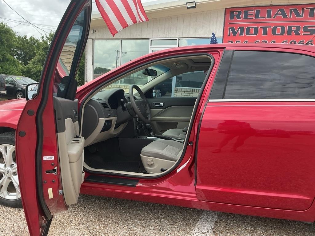 Ford Fusion SE 2012