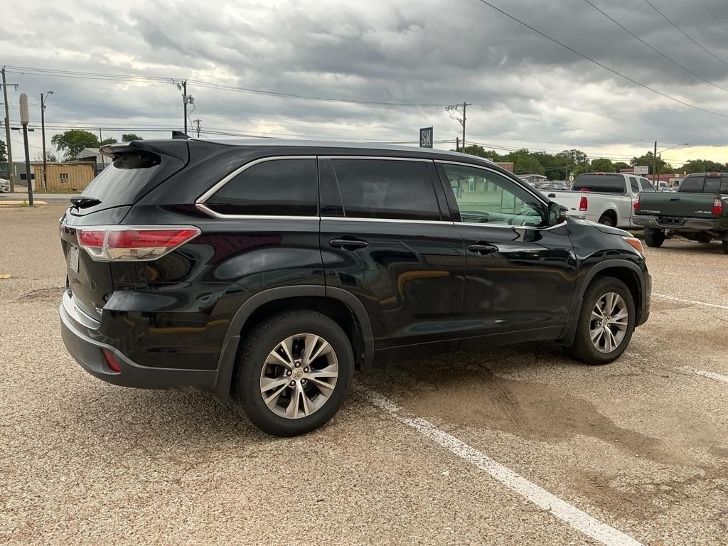 Toyota Highlander XLE FWD V6 2015