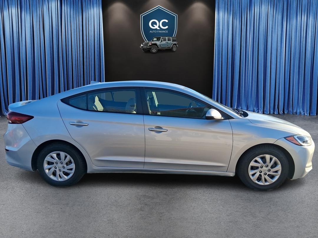 Hyundai Elantra SE 6AT 2017