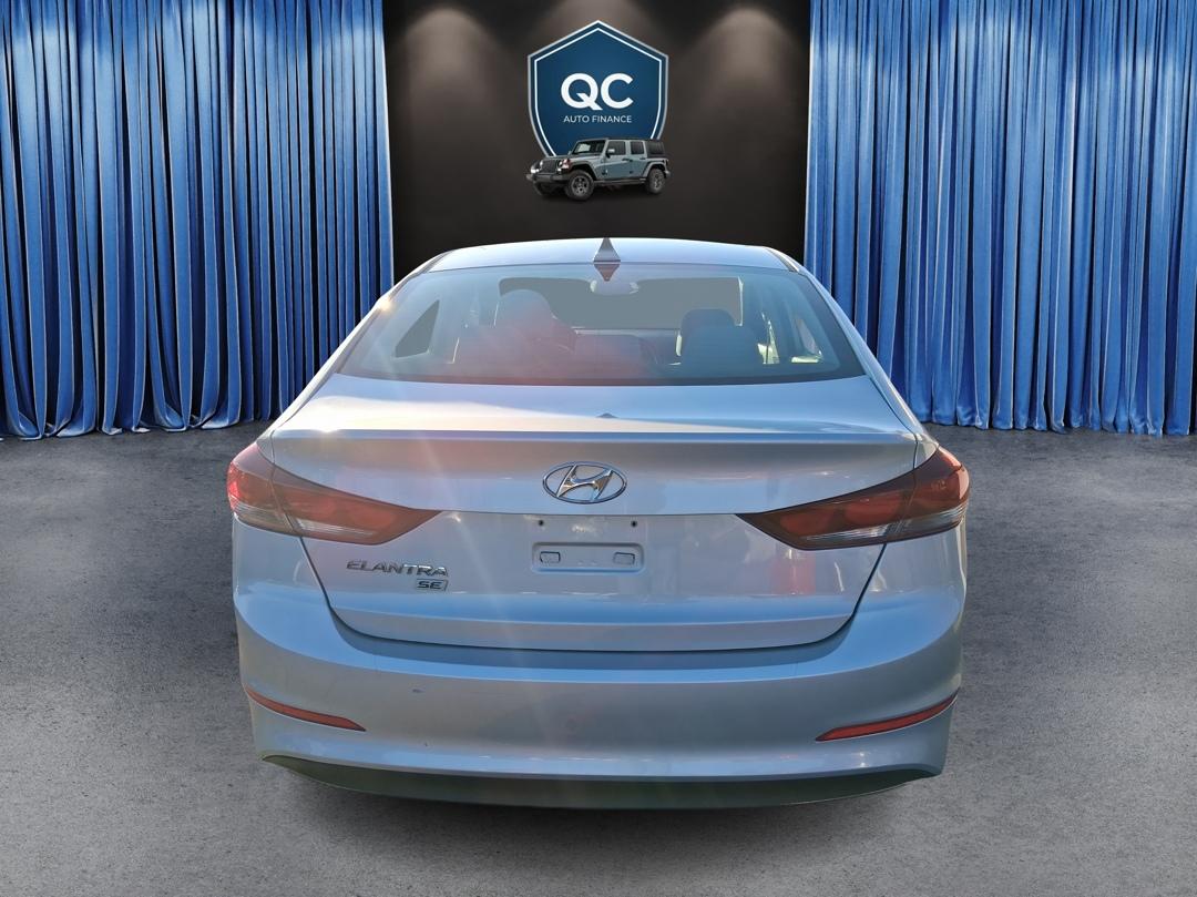 Hyundai Elantra SE 6AT 2017
