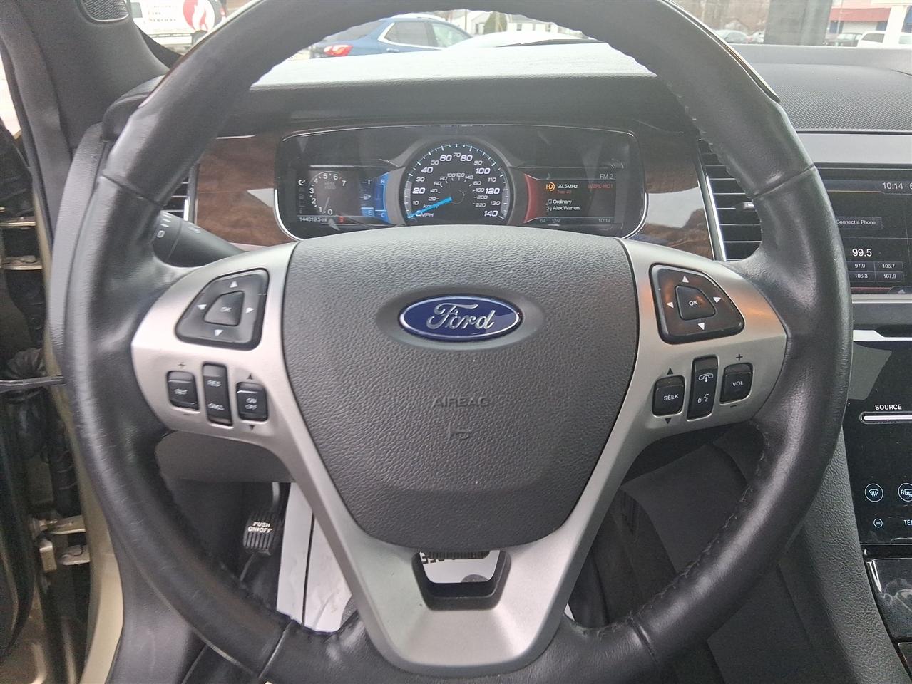 Ford Taurus Limited FWD 2013