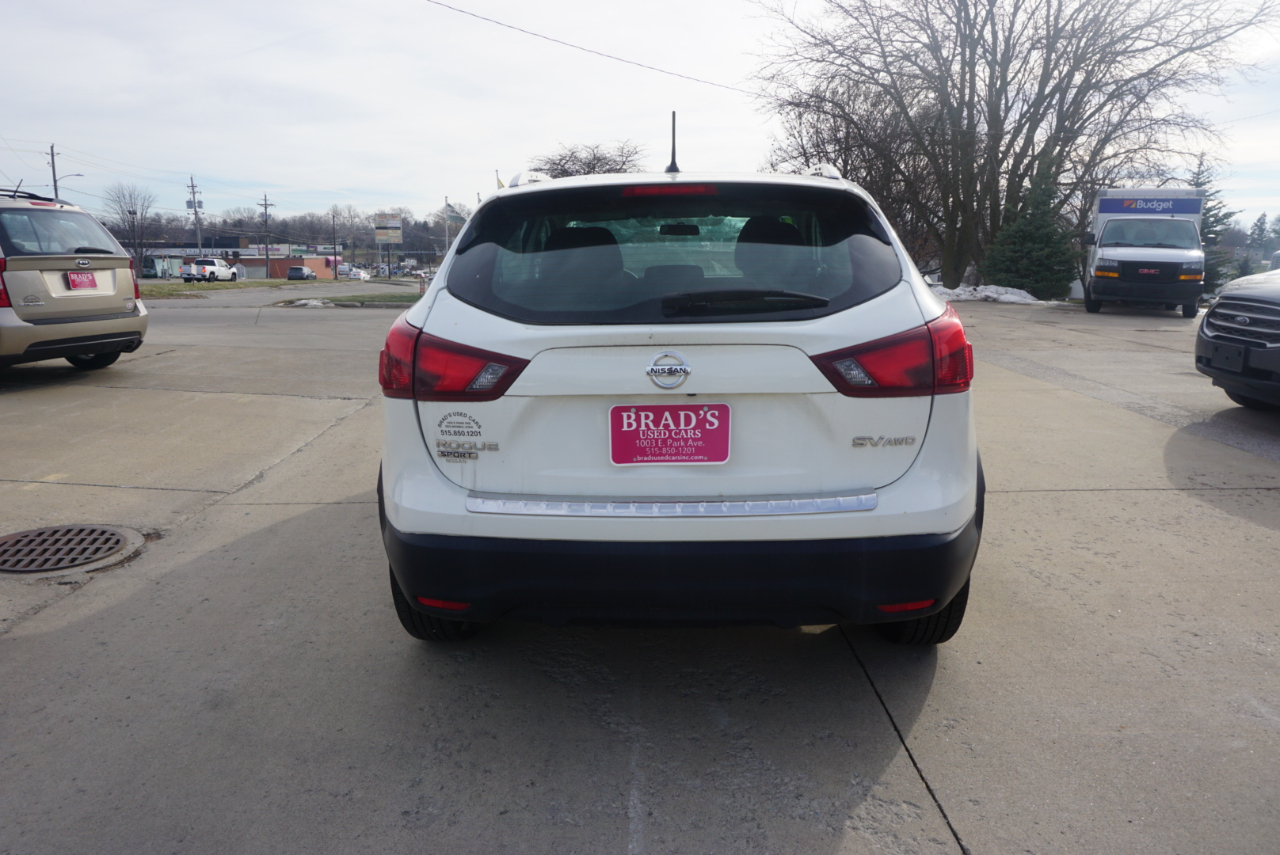 Nissan Rogue Sport S AWD 2017