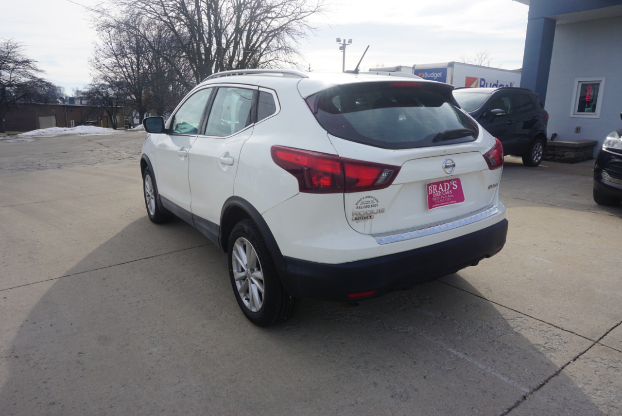 Nissan Rogue Sport S AWD 2017