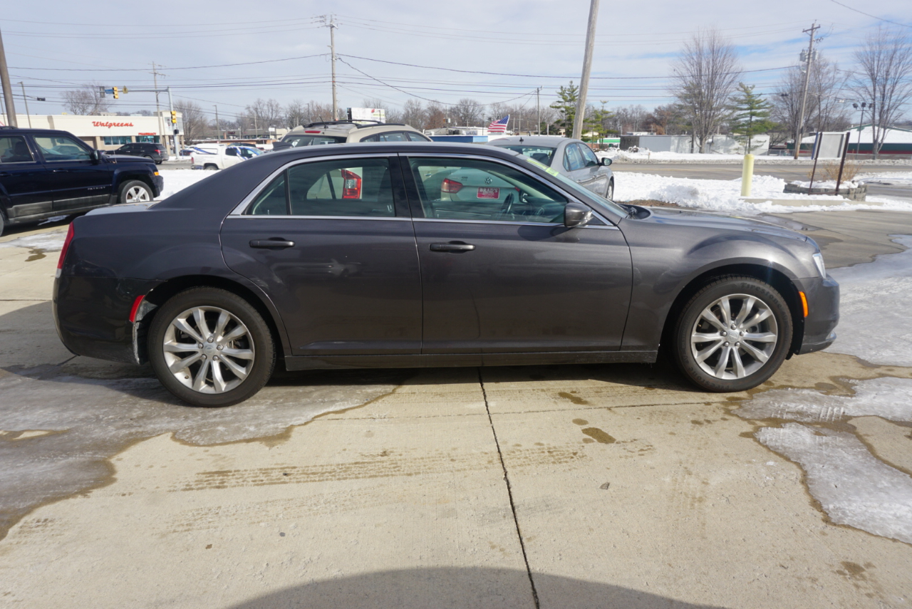 Chrysler 300 Touring AWD 2018