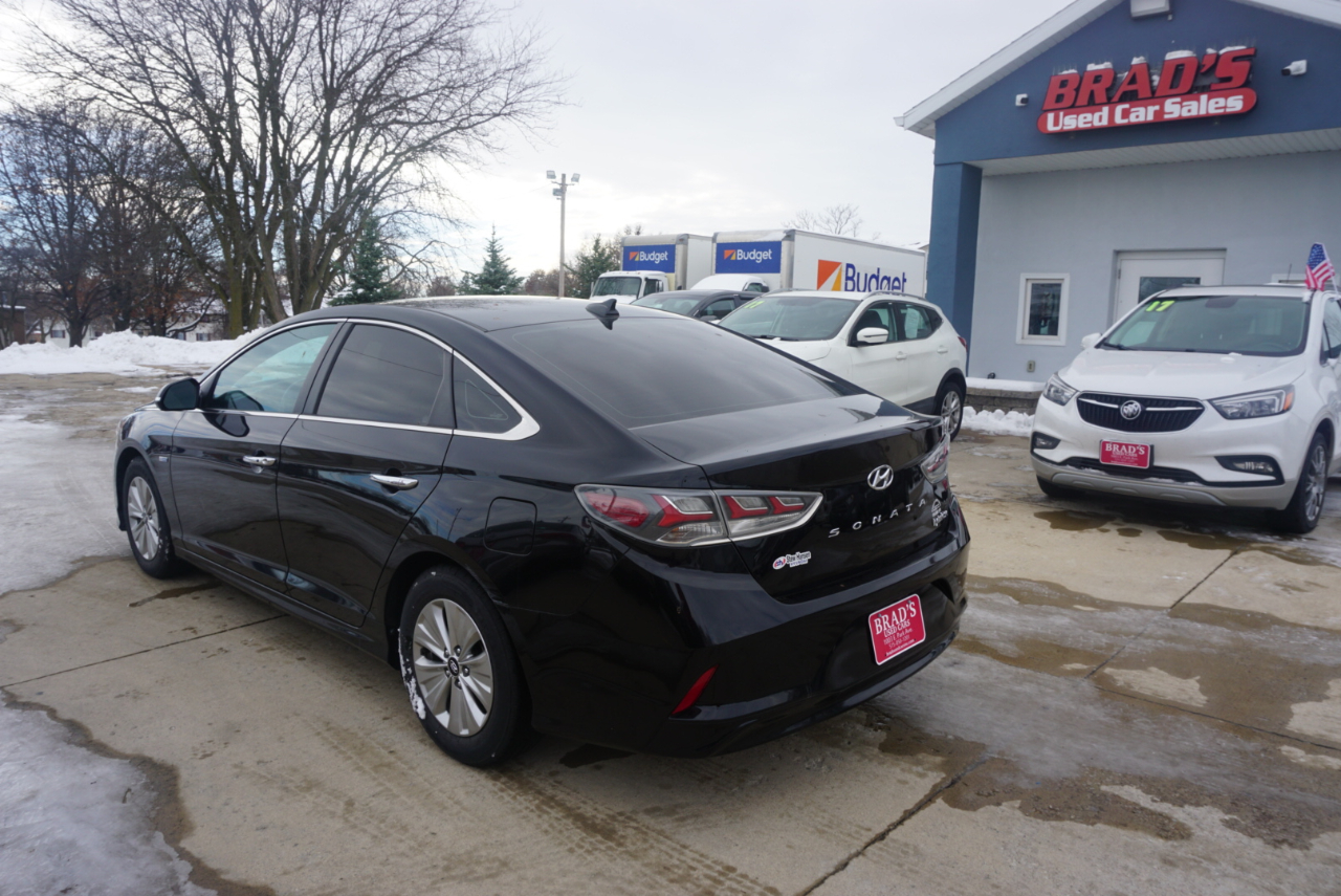 Hyundai Sonata Hybrid SE 2019