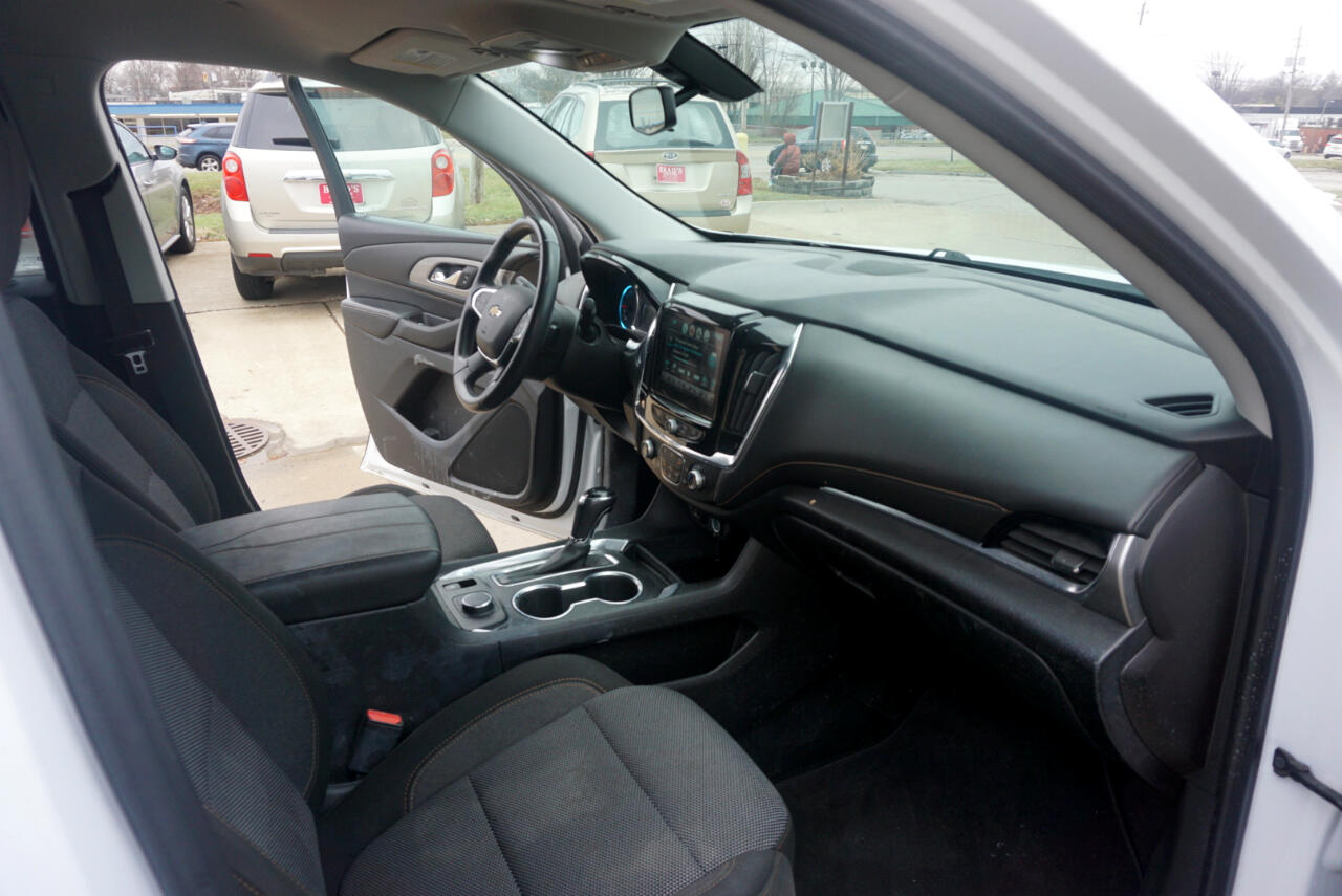 Chevrolet Traverse LT Cloth FWD 2018