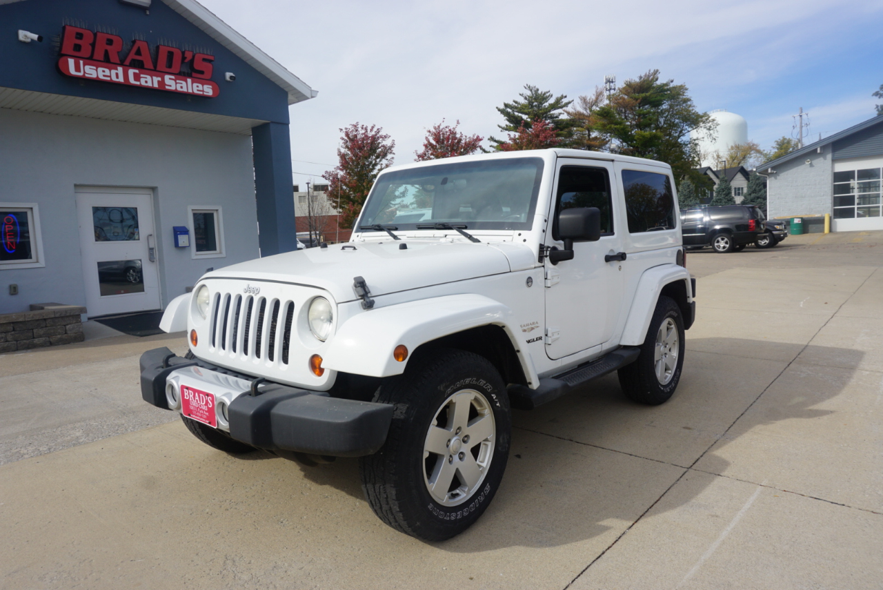 Jeep Wrangler Sahara 4WD 2012 Jeep Wrangler Sahara 4WD 2012