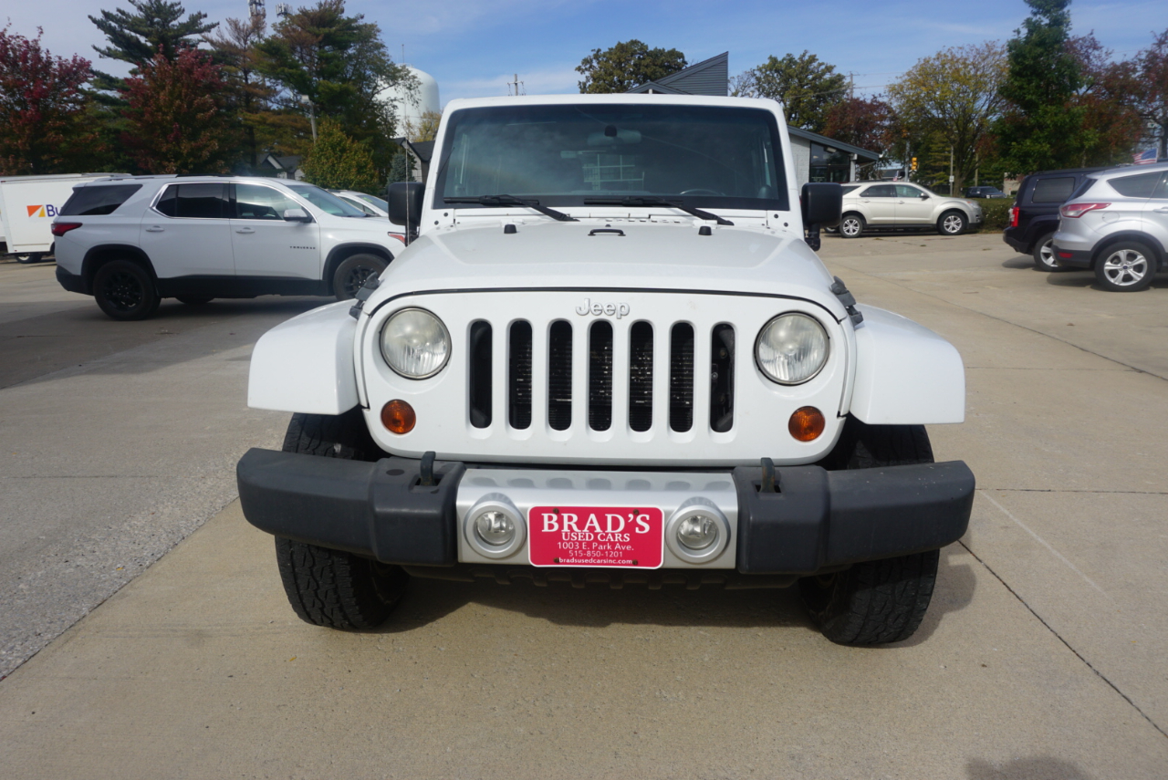 Jeep Wrangler Sahara 4WD 2012 Jeep Wrangler Sahara 4WD 2012