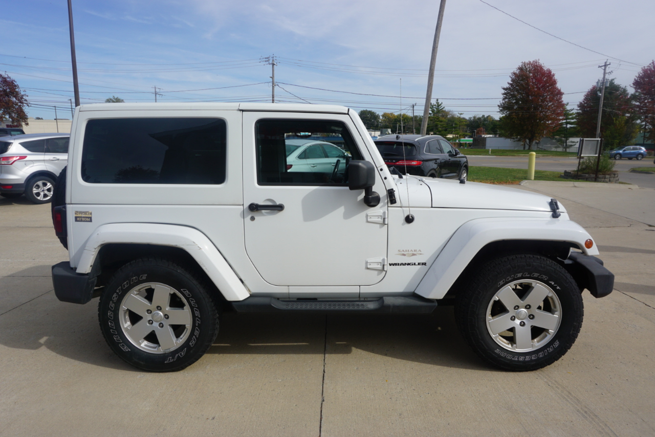 Jeep Wrangler Sahara 4WD 2012 Jeep Wrangler Sahara 4WD 2012