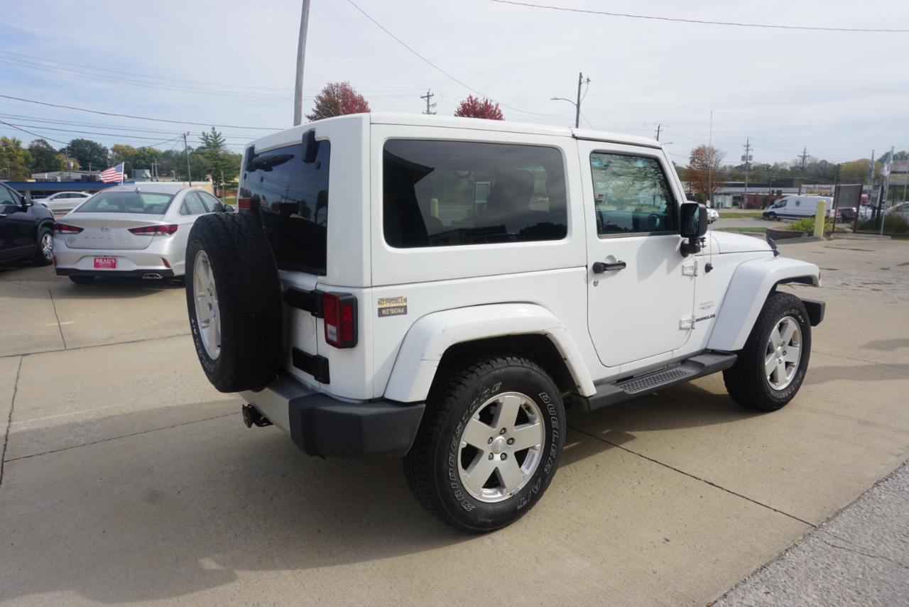 Jeep Wrangler Sahara 4WD 2012 Jeep Wrangler Sahara 4WD 2012