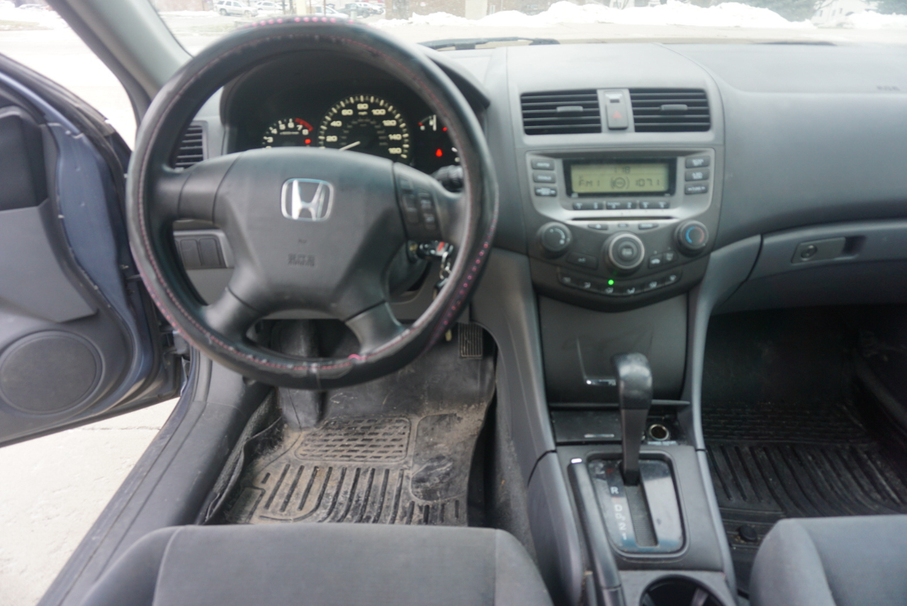 Honda Accord LX sedan AT 2007