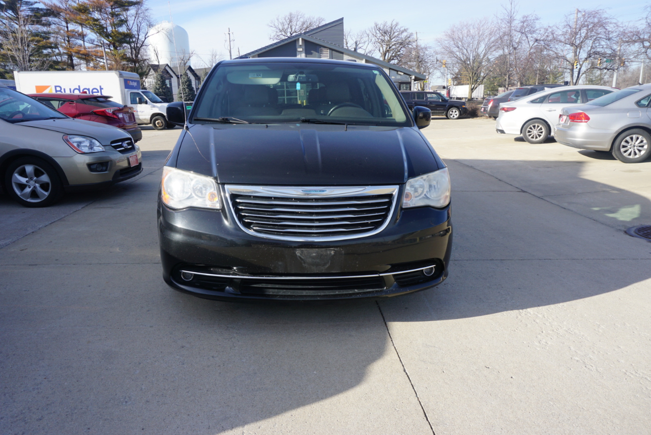 Chrysler Town & Country Touring 2012